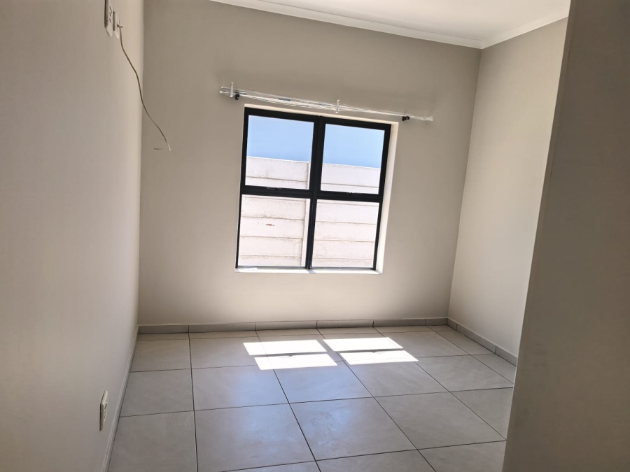 To Let 3 Bedroom Property for Rent in Parklands North Western Cape